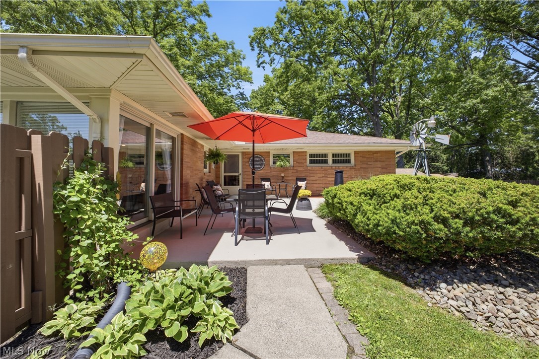 277 Marwood Drive SE Warren OH 44484