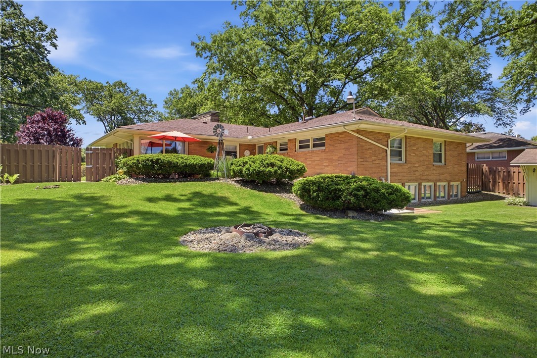 277 Marwood Drive SE Warren OH 44484