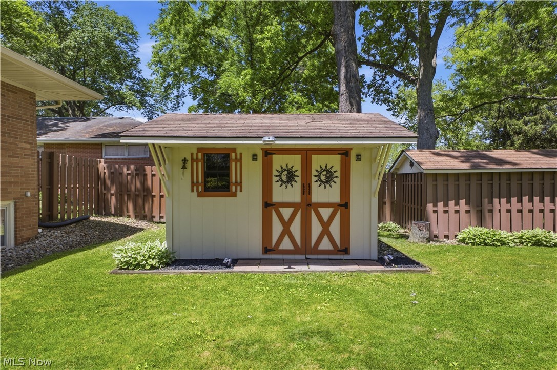 277 Marwood Drive SE Warren OH 44484