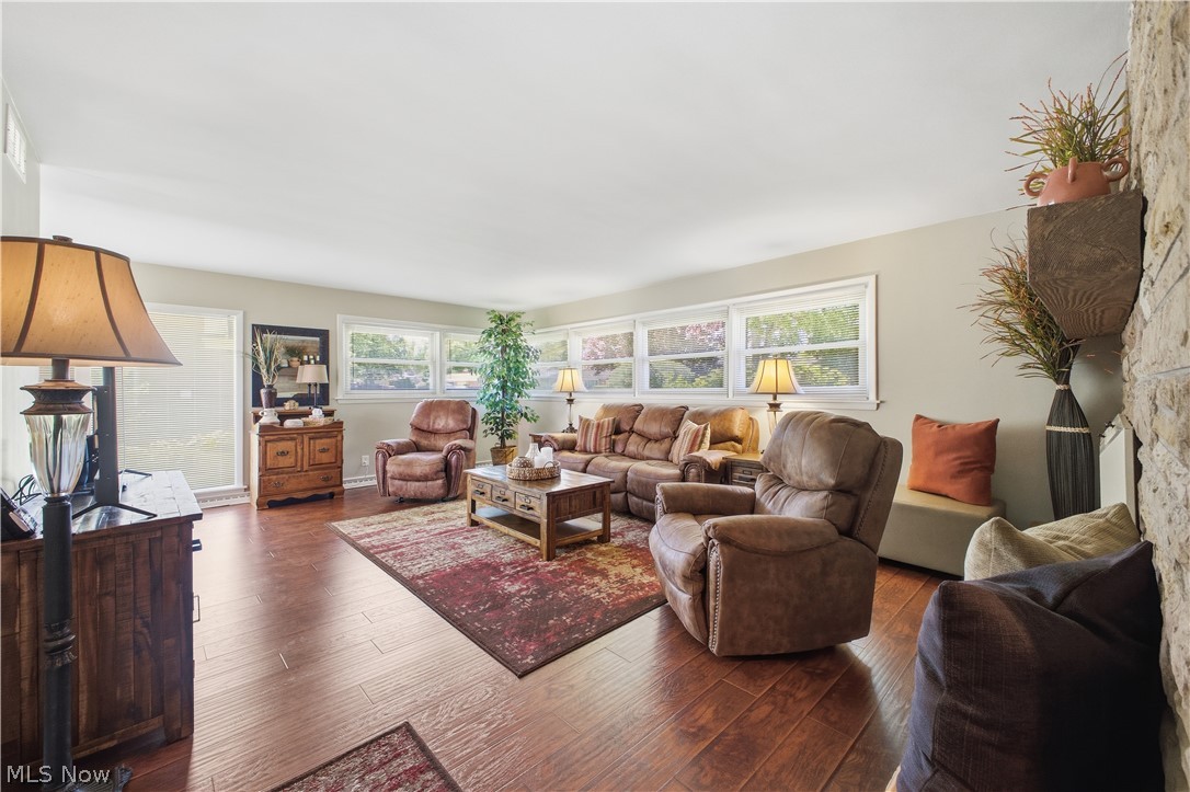 277 Marwood Drive SE Warren OH 44484