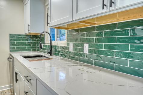 15713 Holland Road Brook Park OH 44142