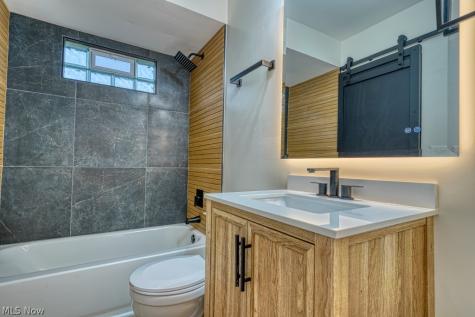 15713 Holland Road Brook Park OH 44142