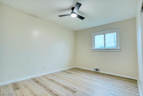 15713 Holland Road Brook Park OH 44142