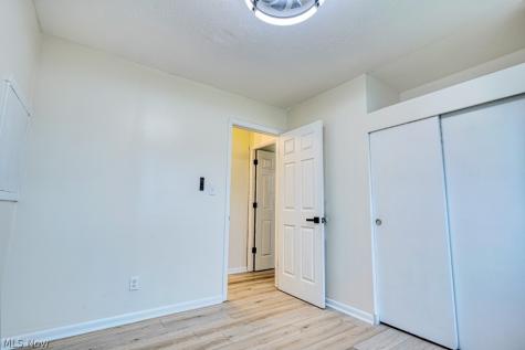 15713 Holland Road Brook Park OH 44142