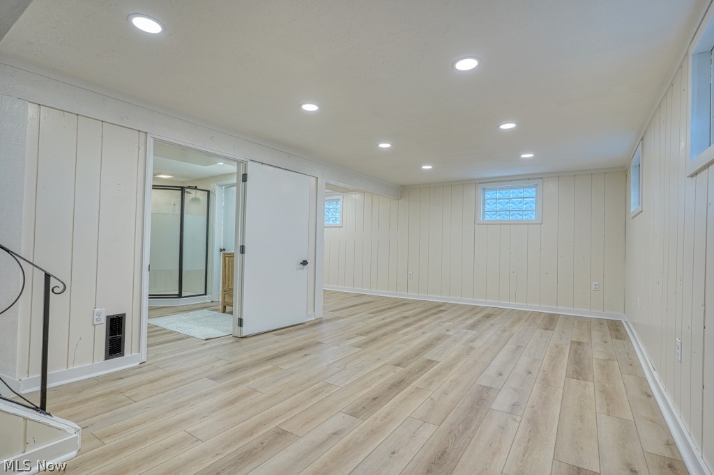 15713 Holland Road Brook Park OH 44142