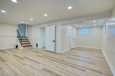 15713 Holland Road Brook Park OH 44142