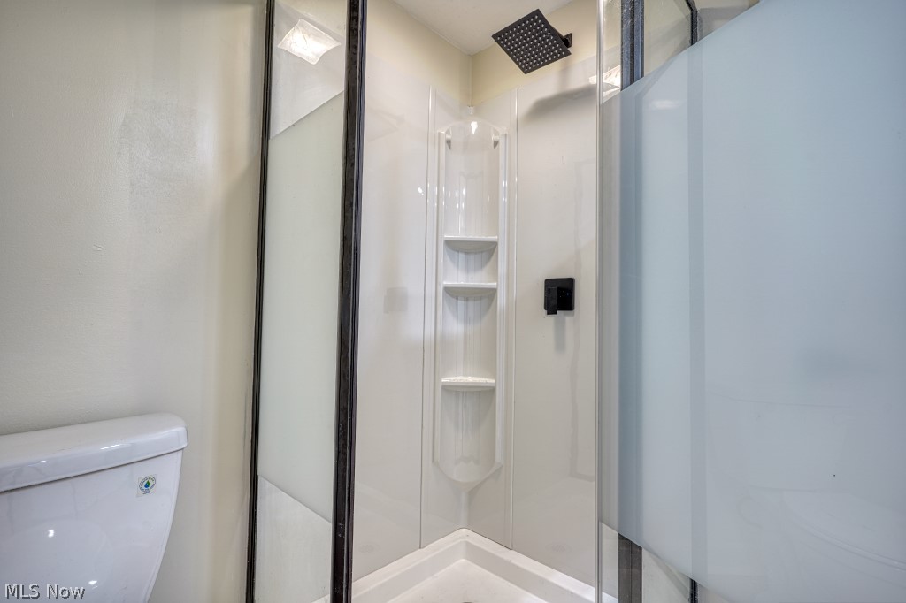 15713 Holland Road Brook Park OH 44142