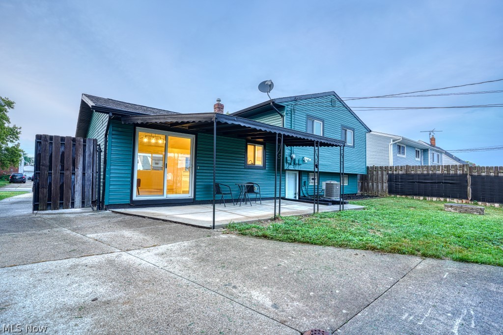 15713 Holland Road Brook Park OH 44142