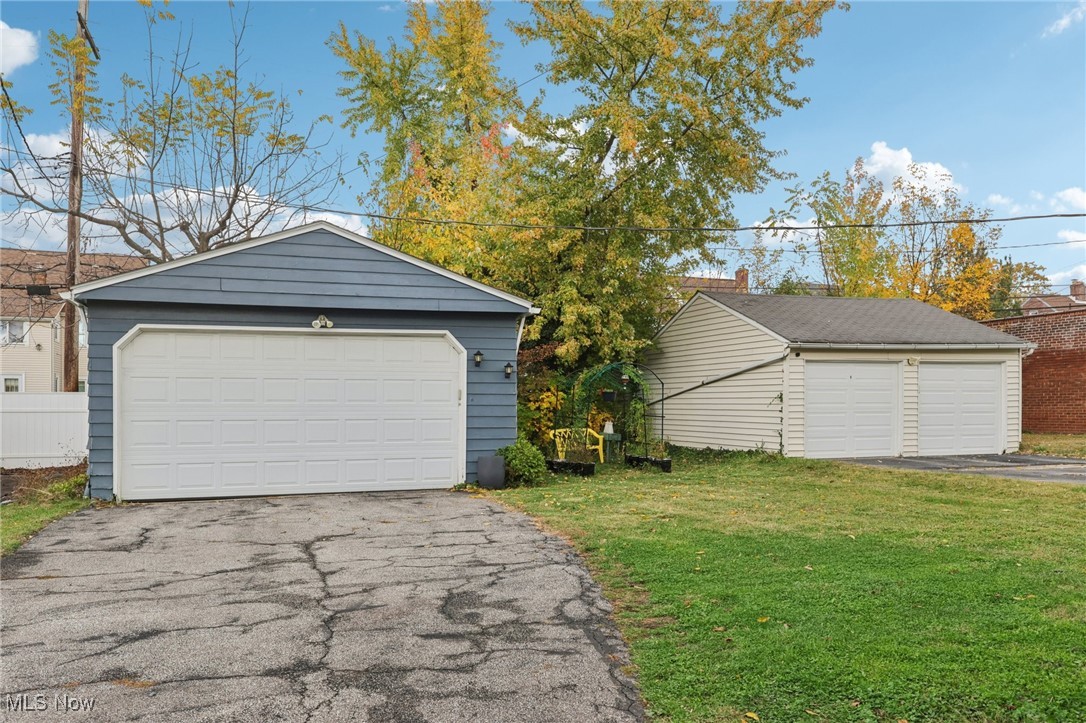 3593 Tullamore Road University Heights OH 44118