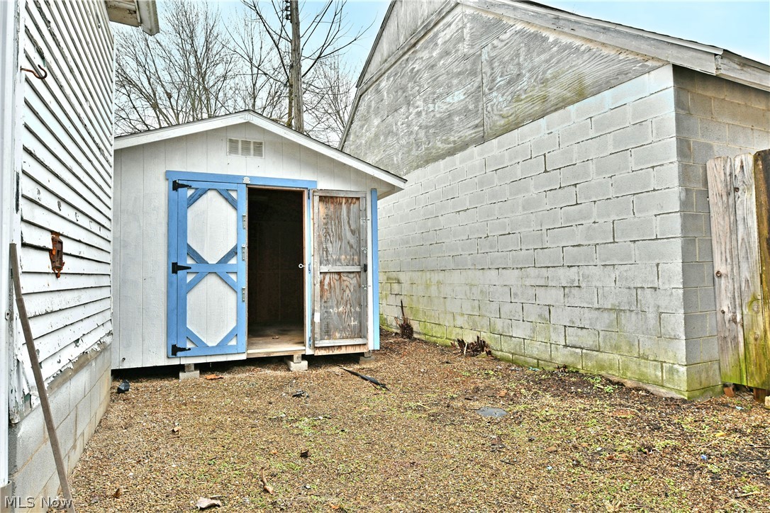 642 St Clair Avenue Warren OH 44483