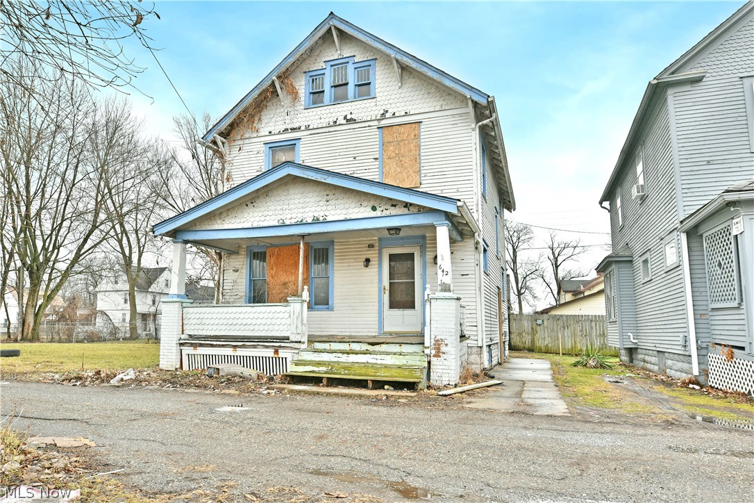 642 St Clair Avenue Warren OH 44483