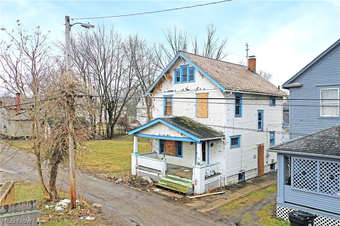 642 St Clair Avenue Warren OH 44483