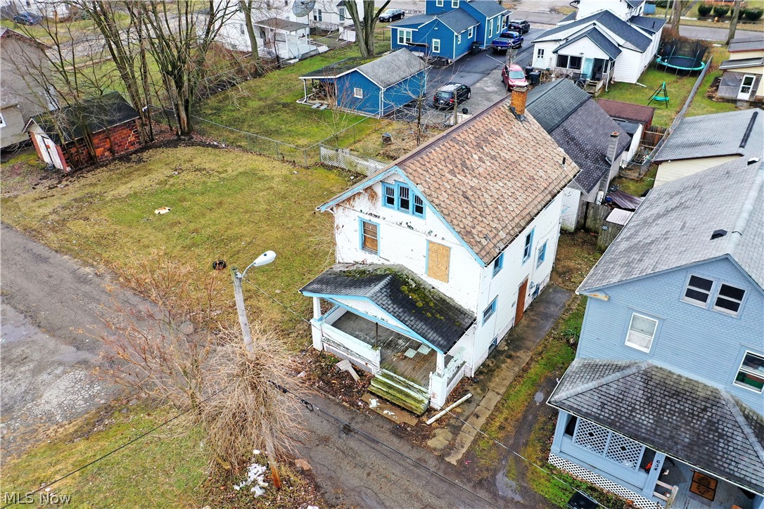 642 St Clair Avenue Warren OH 44483