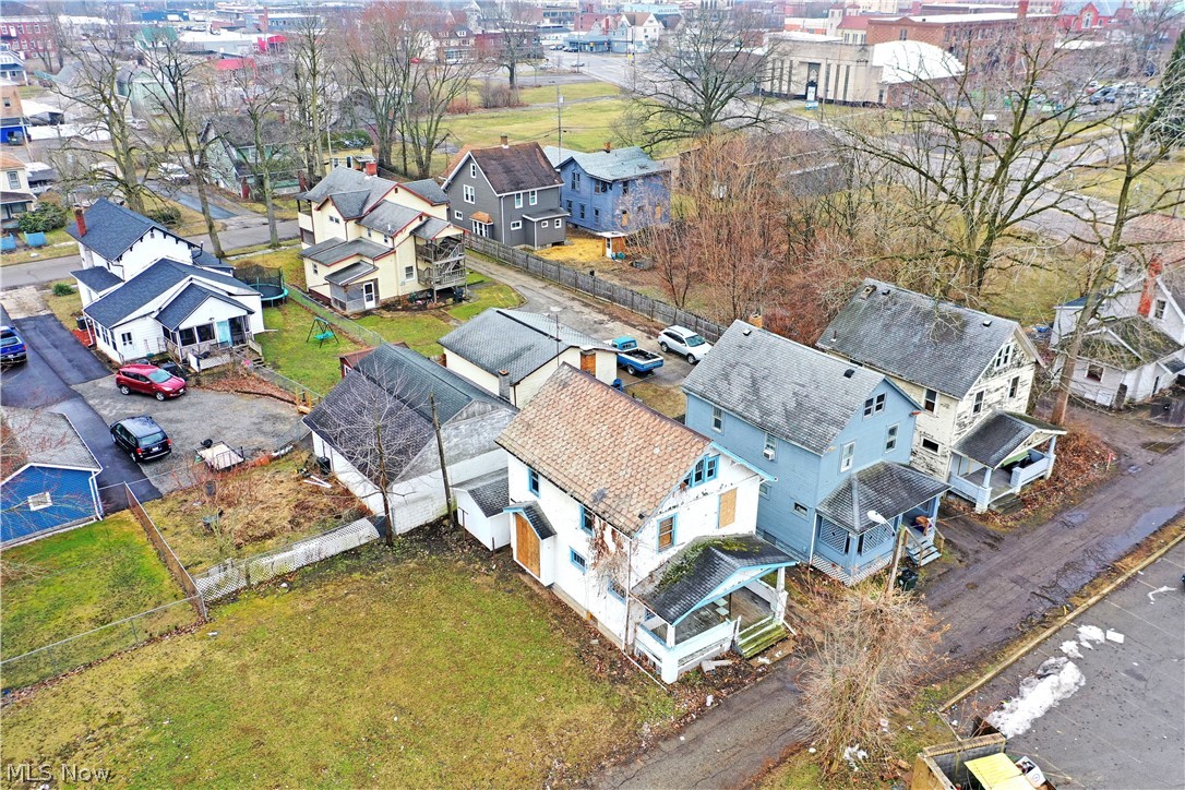 642 St Clair Avenue Warren OH 44483