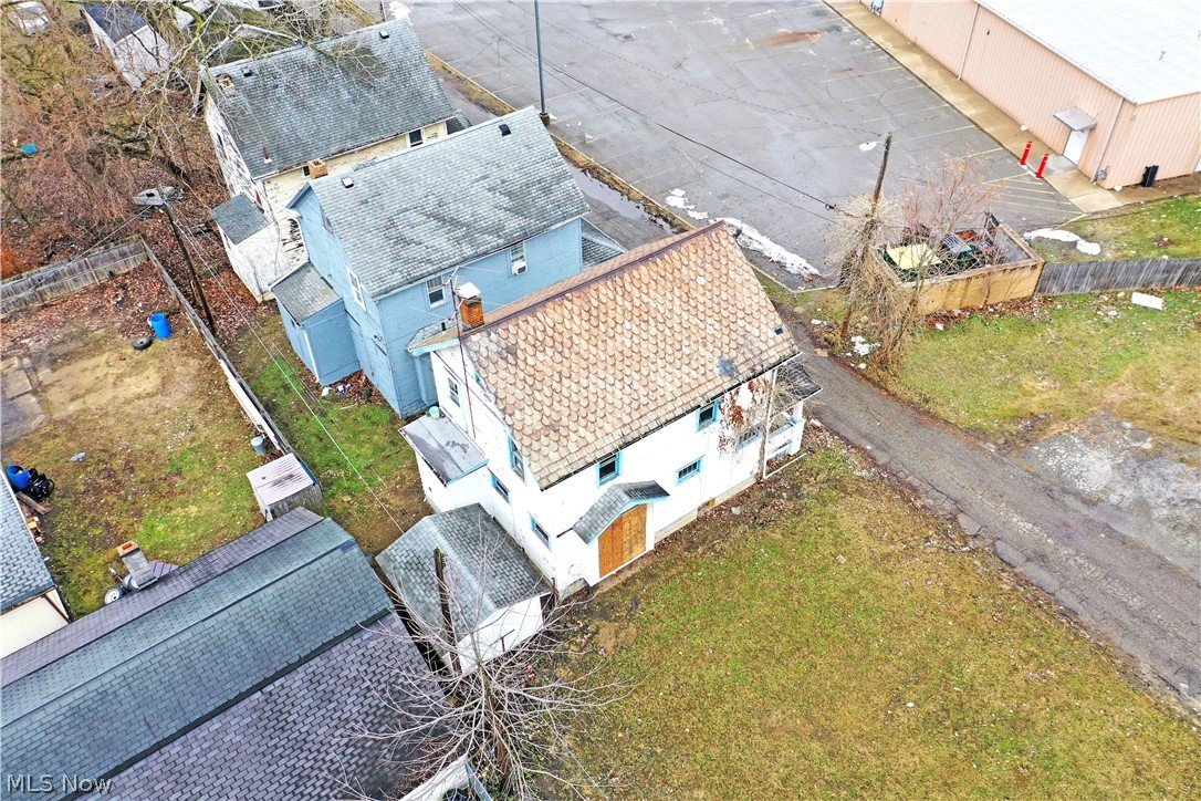 642 St Clair Avenue Warren OH 44483