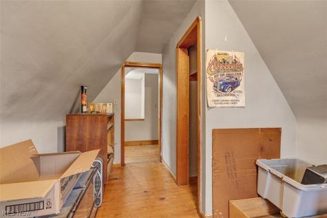 4427 Albertly Avenue Parma OH 44134