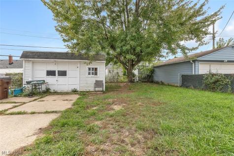 4427 Albertly Avenue Parma OH 44134