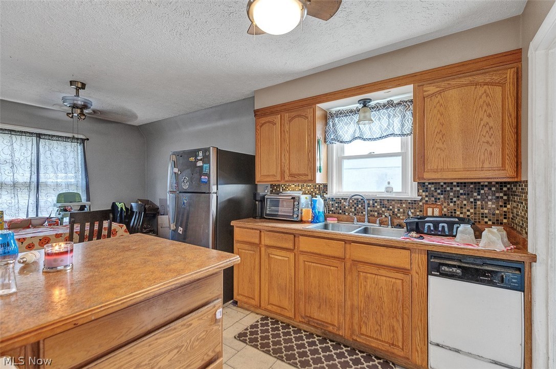 4427 Albertly Avenue Parma OH 44134