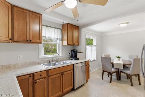 5175 Cheltenham Boulevard Lyndhurst OH 44124