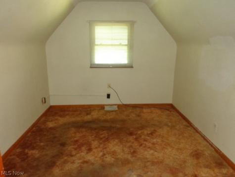 6237 Chestnut Hills Drive Parma OH 44129