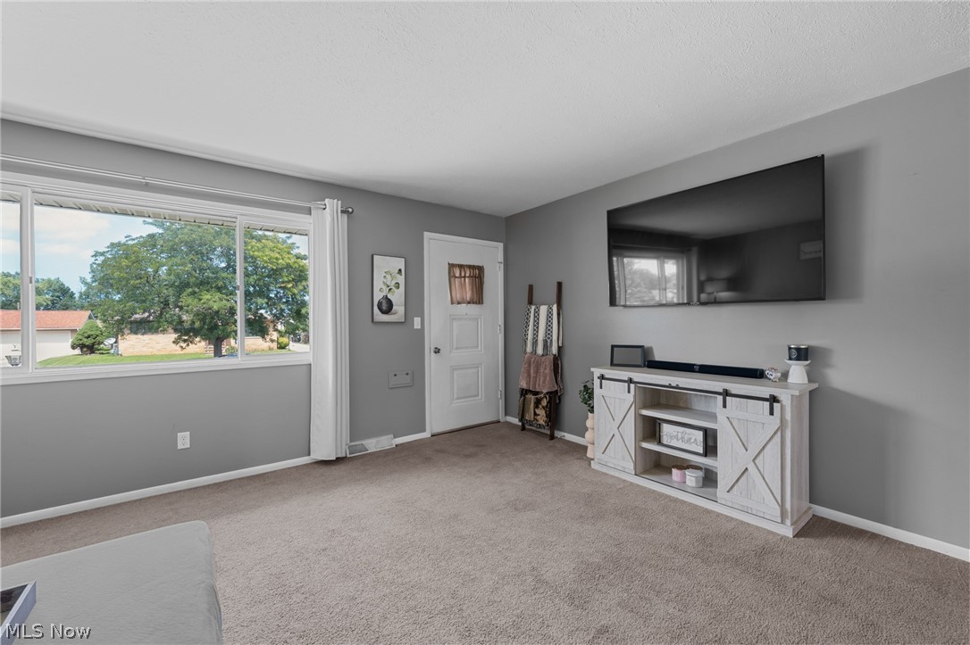 9011 Roedean Drive Parma OH 44129