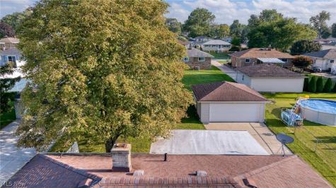 9011 Roedean Drive Parma OH 44129