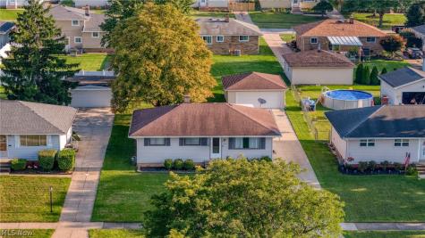 9011 Roedean Drive Parma OH 44129