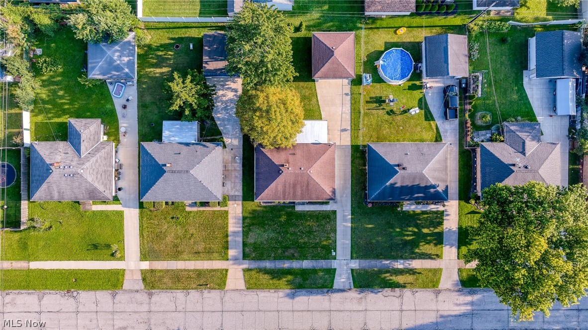 9011 Roedean Drive Parma OH 44129