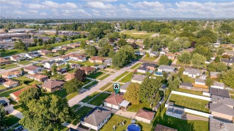 9011 Roedean Drive Parma OH 44129
