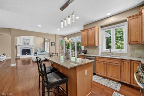 9336 W Hampton Drive North Royalton OH 44133
