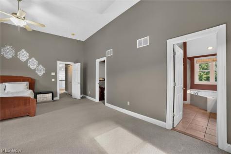 9336 W Hampton Drive North Royalton OH 44133