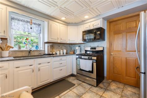 1614 W Park Avenue NW Canton OH 44708