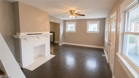 15002 Upton Avenue Cleveland OH 44110