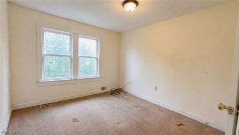 15002 Upton Avenue Cleveland OH 44110