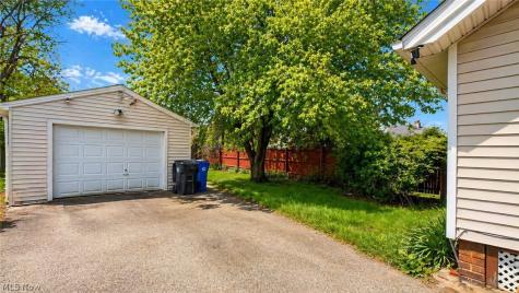 15002 Upton Avenue Cleveland OH 44110