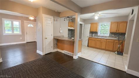 15002 Upton Avenue Cleveland OH 44110