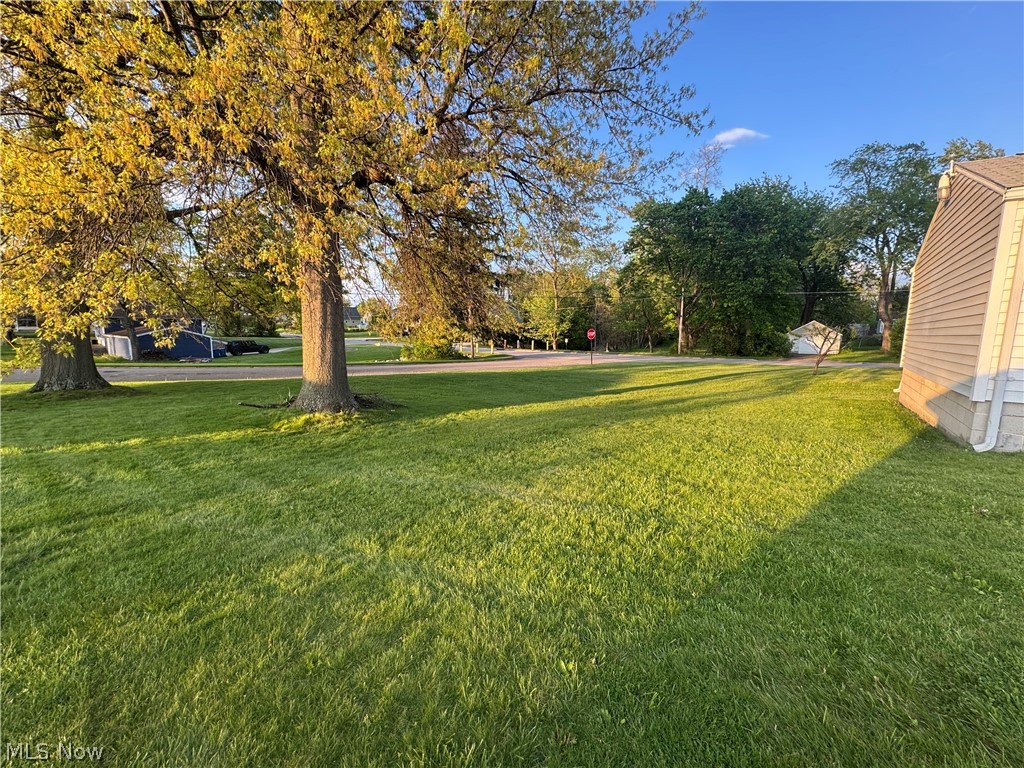 449 Creed Street Struthers OH 44471