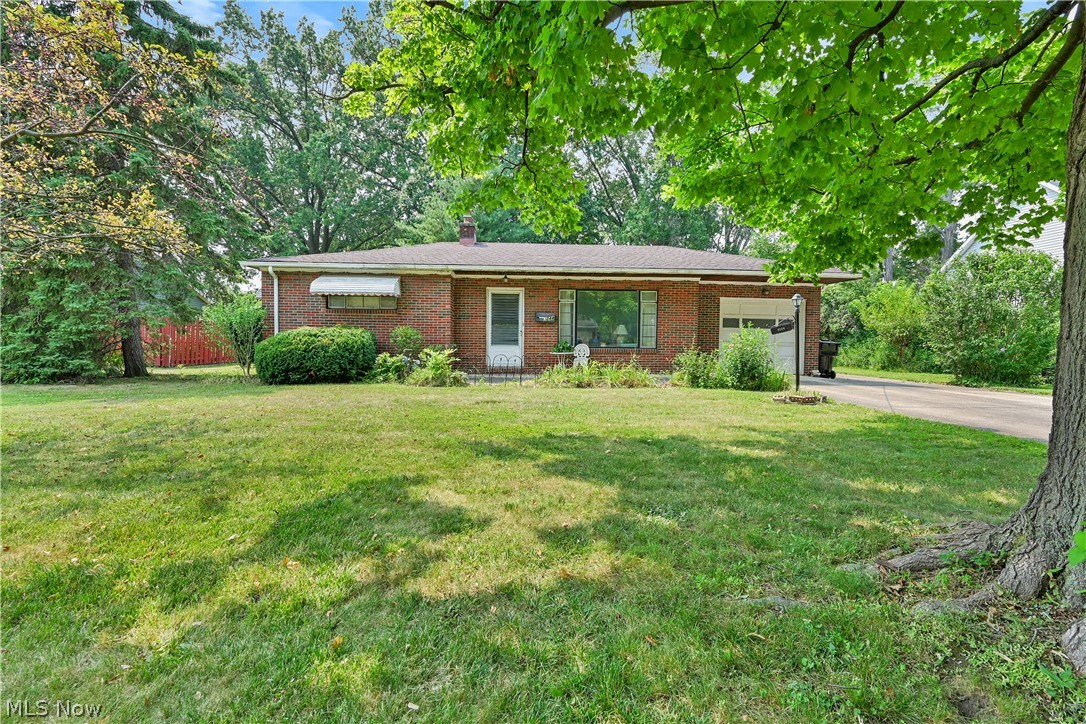 6244 Eavenson Road Brook Park OH 44142