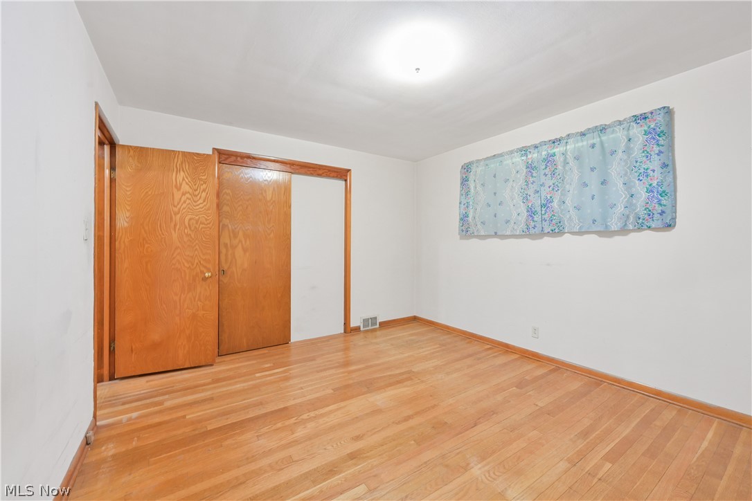 6244 Eavenson Road Brook Park OH 44142