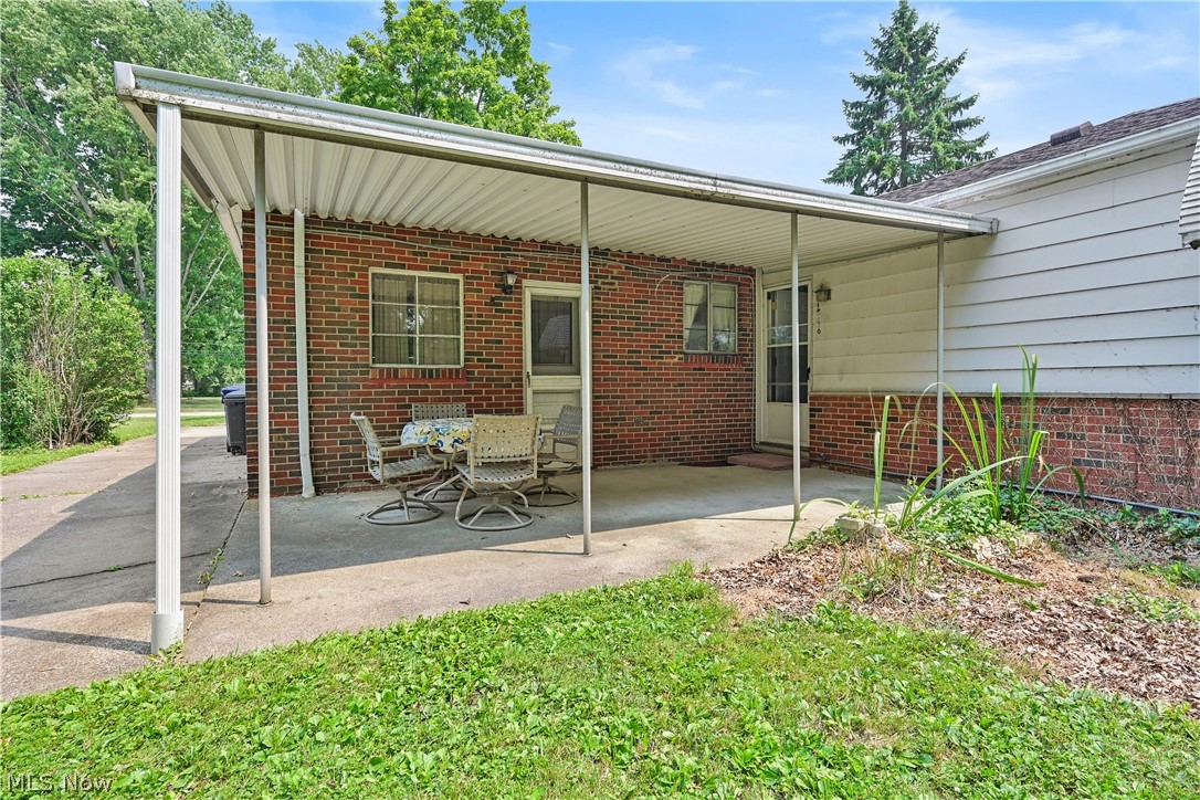 6244 Eavenson Road Brook Park OH 44142