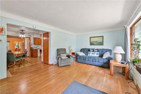 6244 Eavenson Road Brook Park OH 44142
