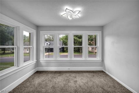 1318 3rd Street SE Massillon OH 44646