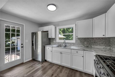 1318 3rd Street SE Massillon OH 44646