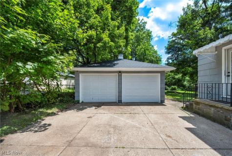1318 3rd Street SE Massillon OH 44646
