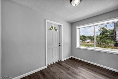 1318 3rd Street SE Massillon OH 44646