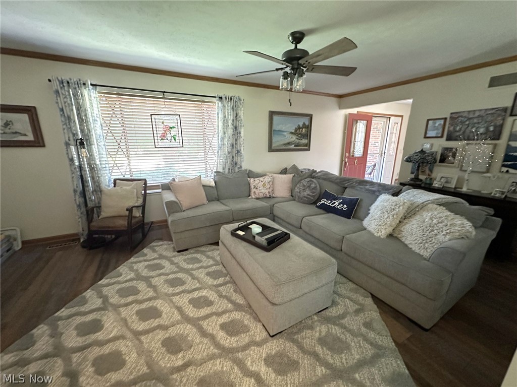 812 Brentwood Drive Belpre OH 45714