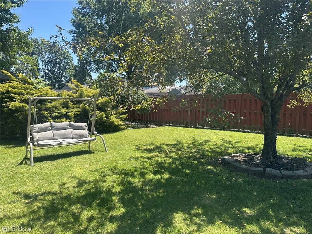 812 Brentwood Drive Belpre OH 45714