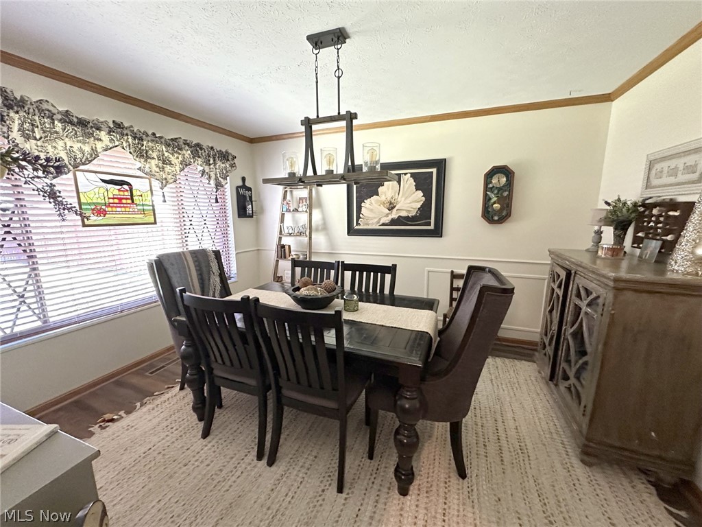 812 Brentwood Drive Belpre OH 45714