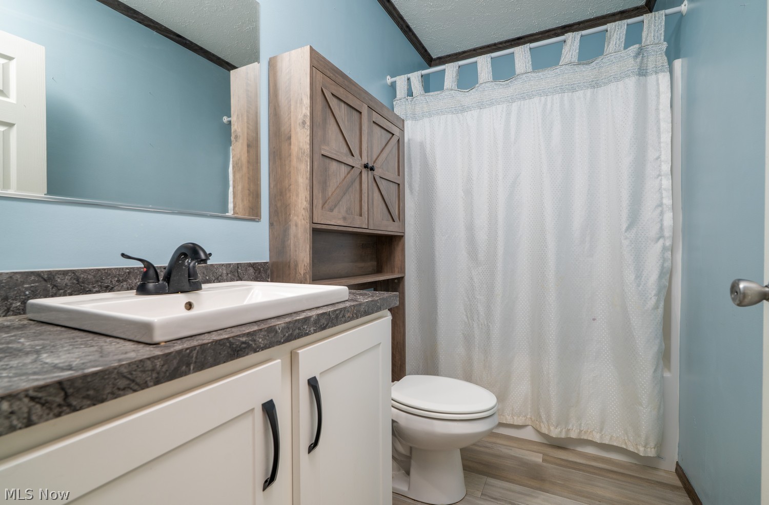 9312 Deacon Road SW Bowerston OH 44695