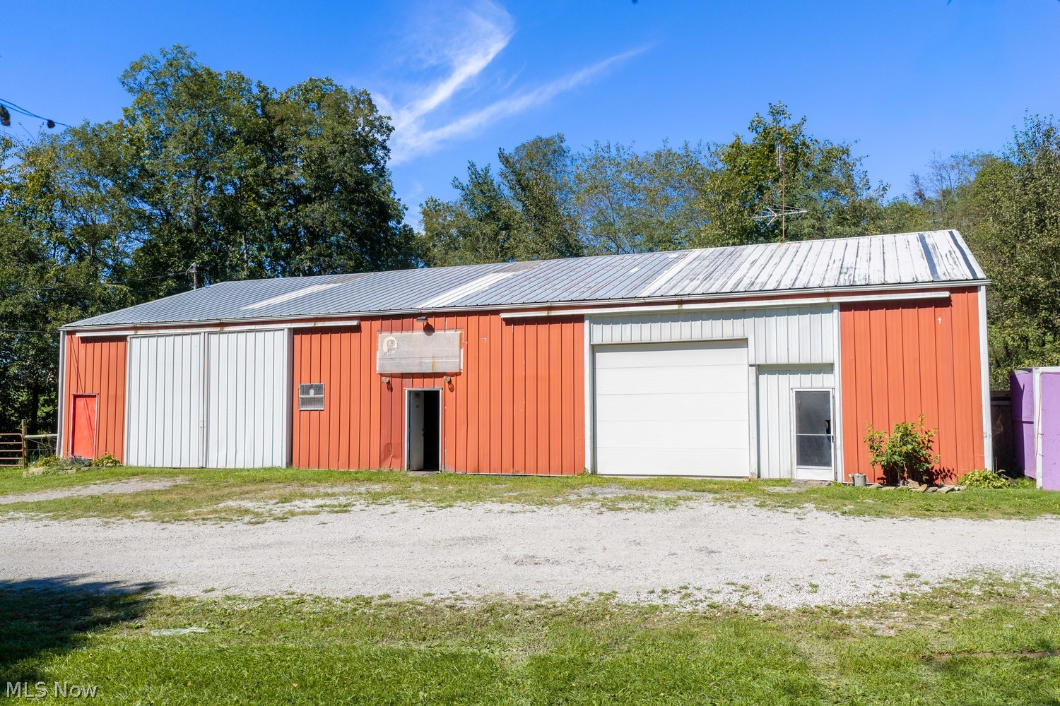 9312 Deacon Road SW Bowerston OH 44695